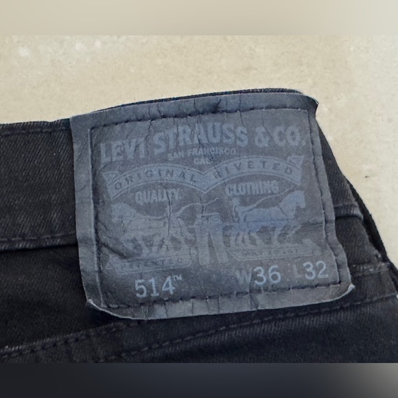 Like new. Dad bought and then lost a lot of weight so they no longer fit him. - Picture 3 of 3